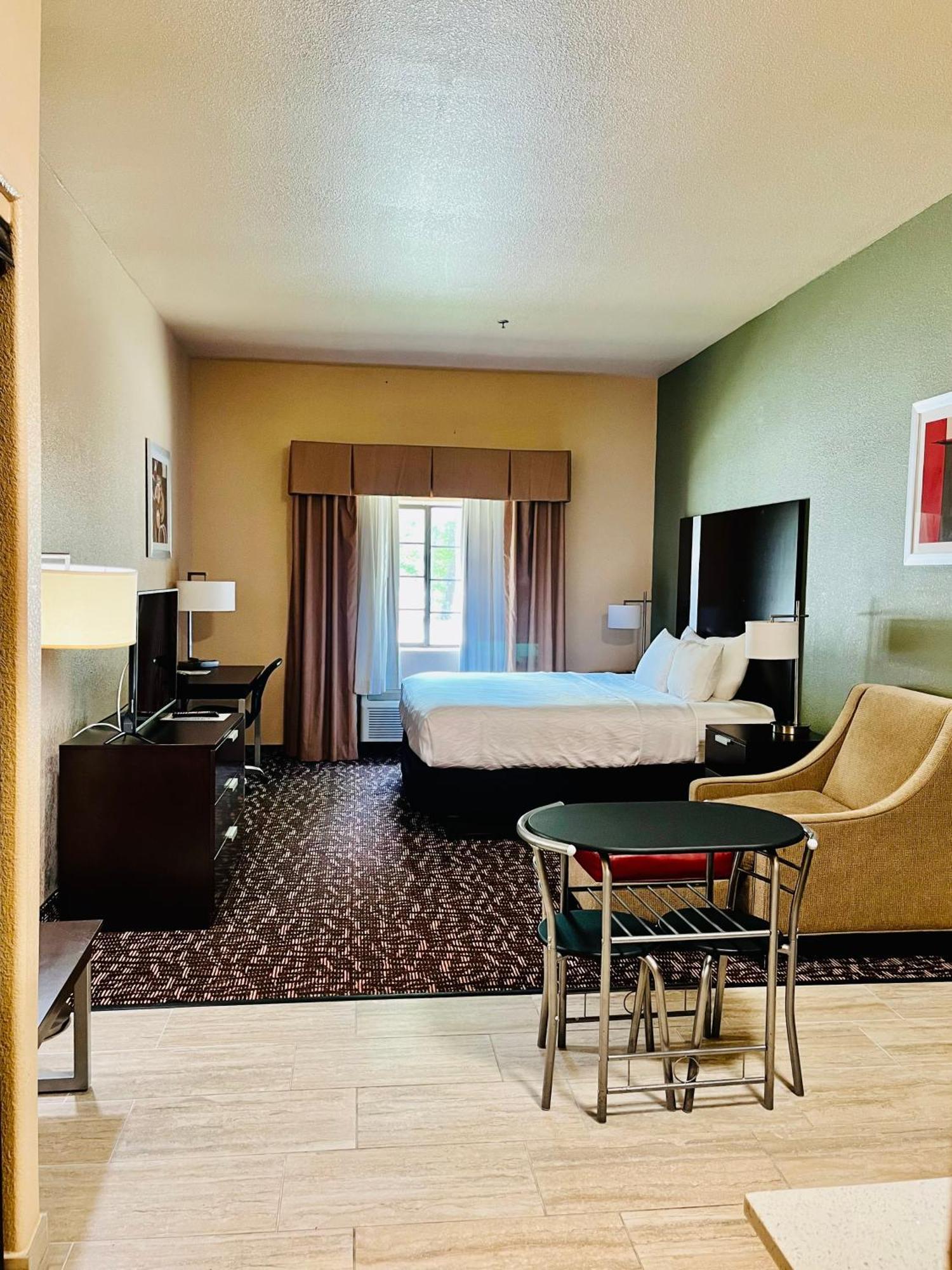 Best Western Plus Зе-Вудлендс Экстерьер фото